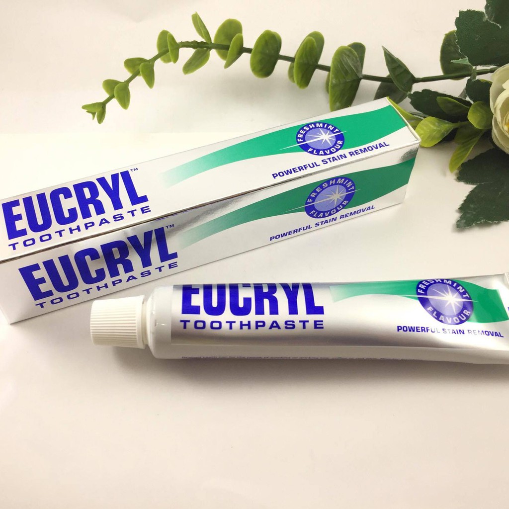Kem đánh răng làm trắng Eucryl Freshmint Flavour 50ml thiết kế dạng tuýp sử dụng tiện lợi