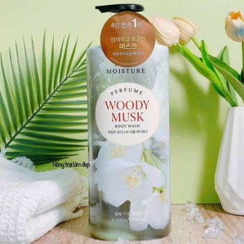 Sữa Tắm Moisture Woody Musk 1100ml