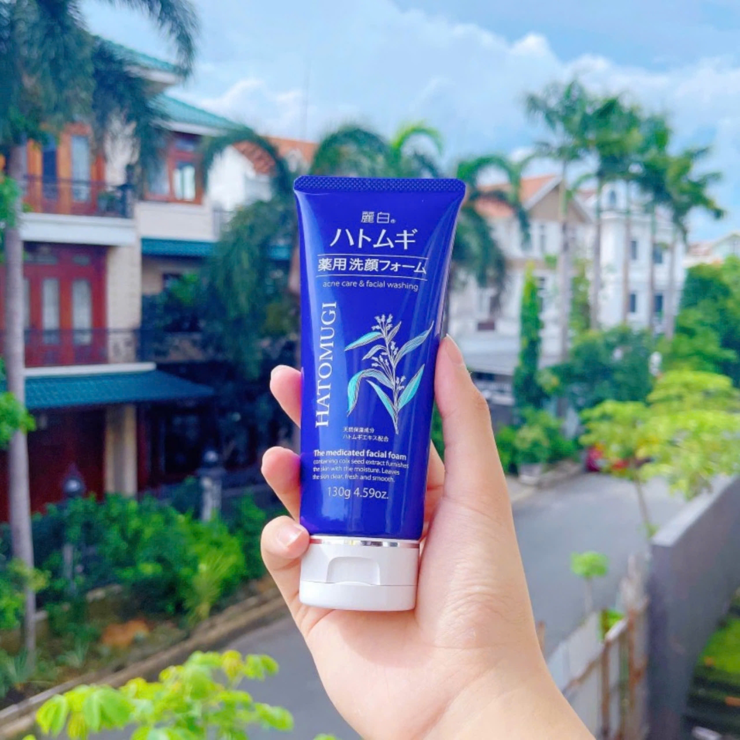 Sữa Rửa Mặt Ngừa Mụn, Dưỡng Ẩm Và Làm Sáng Da Hatomugi Màu Xanh 130g